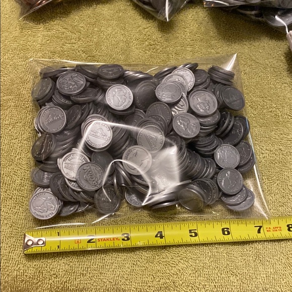 Play Money Set with Coins and Bills - Picture 8 of 10